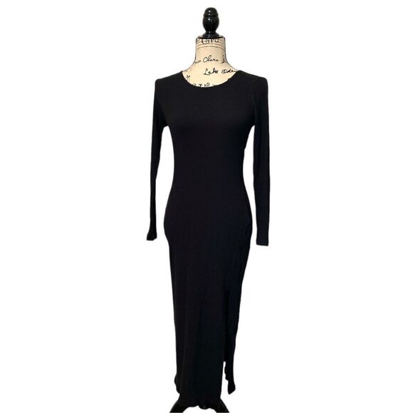 Lush Women's Knitted Long Sleeve Open Back Maxi Dress Black Small NWT - Picture 1 of 7